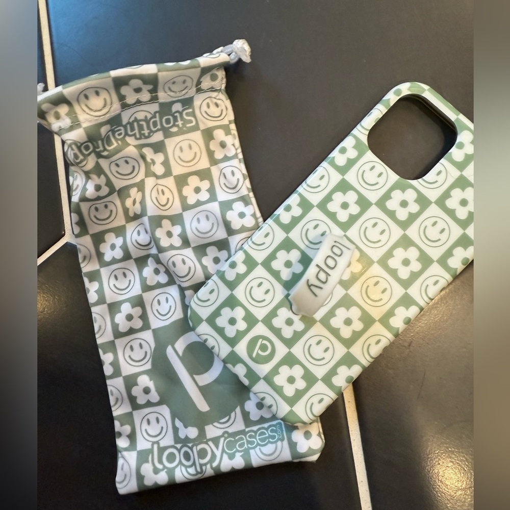 loopy case groovy sage checkered iphone 12/12 pro